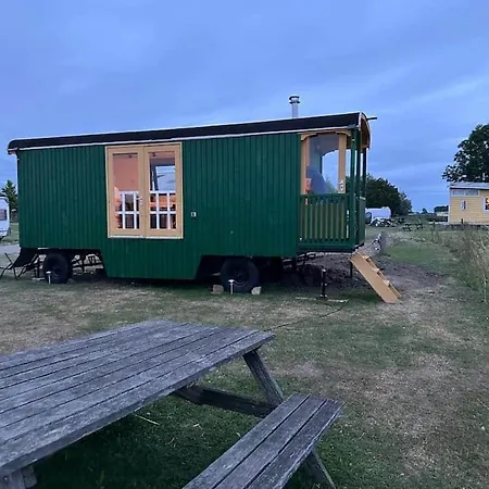 Ferienhaus Pipowagen Aan Het Water *