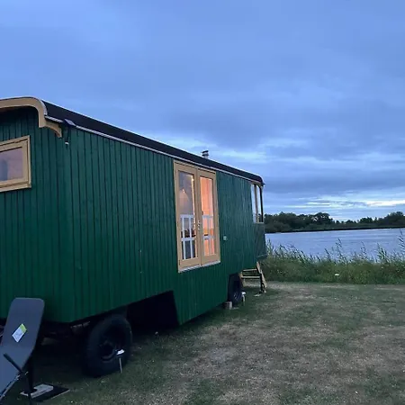 Pipowagen Aan Het Water